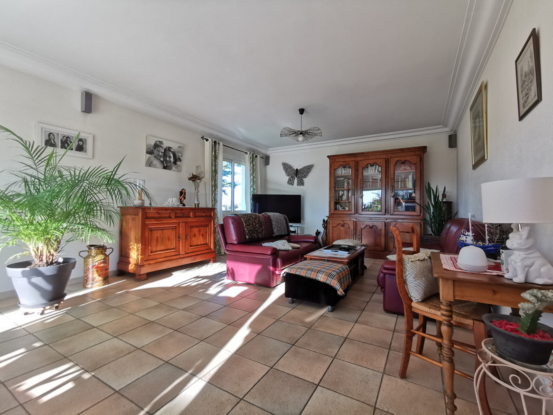 French property for sale in Saint-Jean-de-Monts, Vendée - €583,000 - photo 4