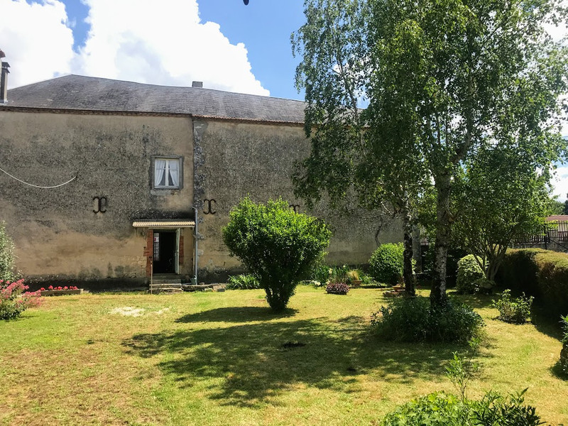 Maison à vendre à Saint-Front, Charente - 82 500 € - photo 1