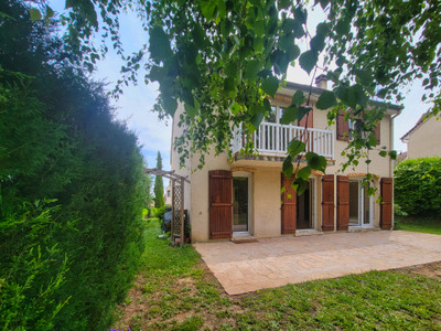 Maison à vendre à Chambourcy, Yvelines, Île-de-France, avec Leggett Immobilier