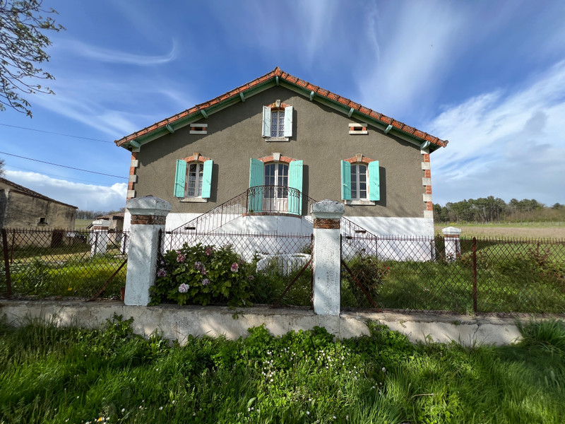 French property for sale in Loubès-Bernac, Lot-et-Garonne - €242,740 - photo 10