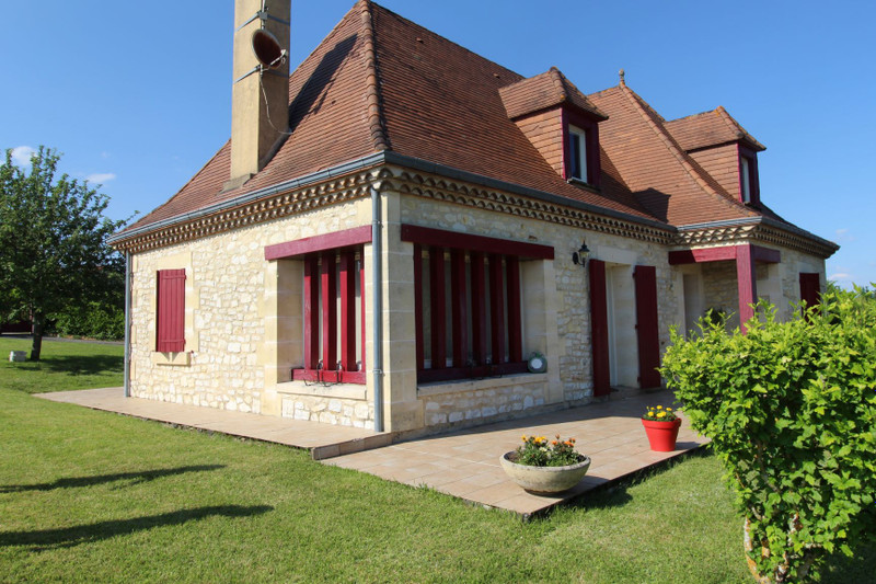 Maison à vendre en Aquitaine Dordogne SaintAstier Belle maison au calme avec vue imprenable à Maison à vendre en Aquitaine Dordogne SaintAstier Belle maison au calme avec vue imprenable à