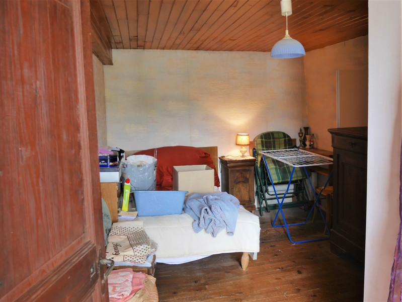 House for sale in ChampagneetFontaine Dordogne A twobedroom