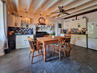 Maison à vendre à Chabanais, Charente - 129.000 € - photo 2