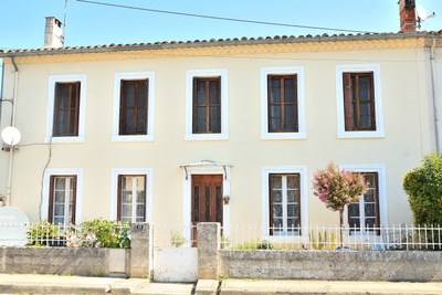 Maison à vendre à Espéraza, Aude, Languedoc-Roussillon, avec Leggett Immobilier