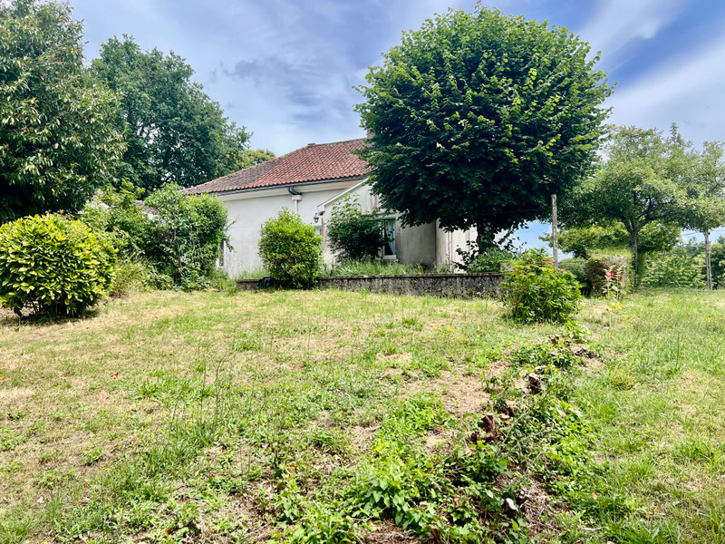 French property for sale in Piégut-Pluviers, Dordogne - €141,700 - photo 2
