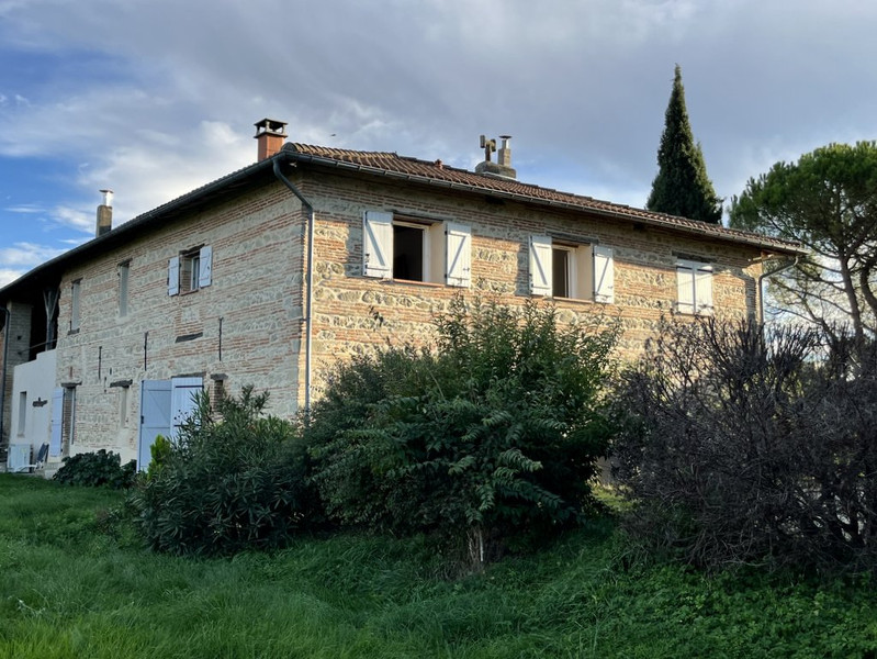 French property for sale in Saint-Sulpice-la-Pointe, Tarn - €599,000 - photo 2