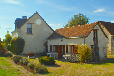 French property for sale in Vernoil-le-Fourrier, Maine-et-Loire - €138,500 - photo 1