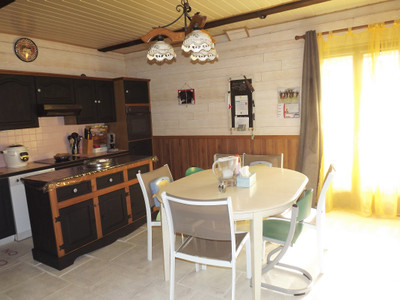French property for sale in L'Isle-Jourdain, Vienne - €82,500 - photo 2