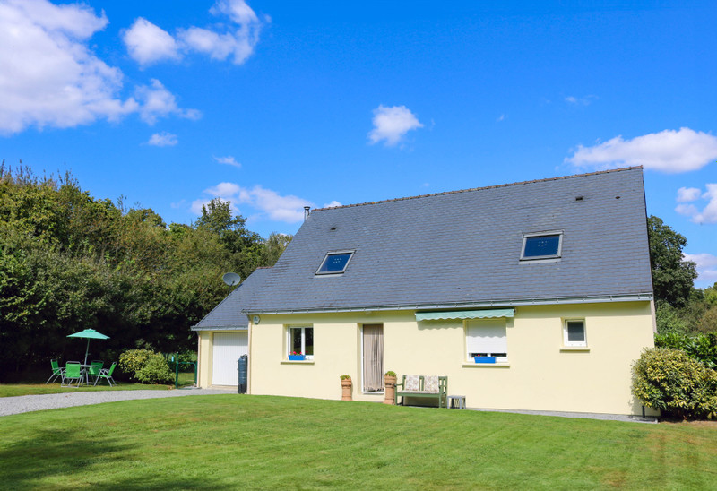 French property for sale in La Gacilly, Morbihan - €194,400 - photo 2