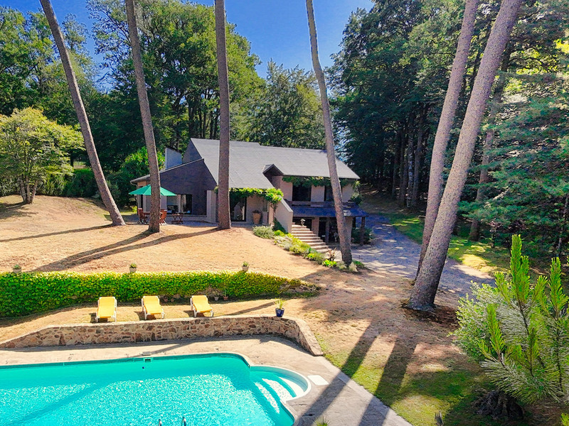 French property for sale in Ambazac, Haute-Vienne - €530,000 - photo 0