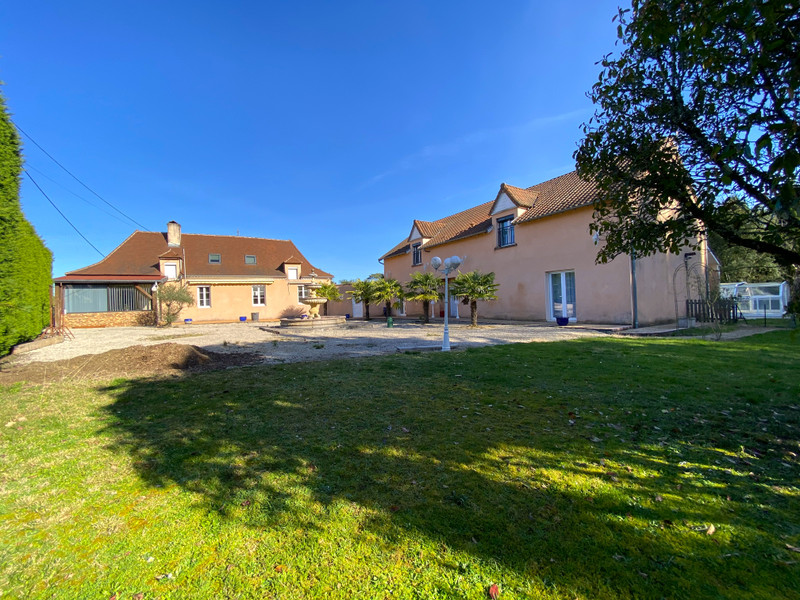 Maison à vendre à Saint-Médard-d'Excideuil, Dordogne - 477 000 € - photo 1