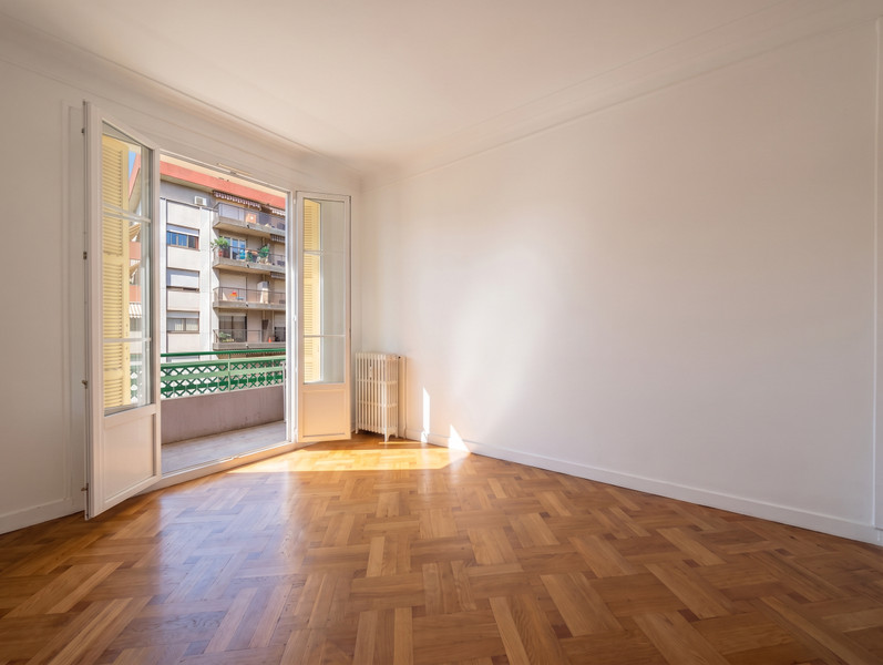 French property for sale in Nice, Alpes-Maritimes - €470,000 - photo 3