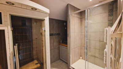 French property for sale in Ménesplet, Dordogne - €266,700 - photo 9