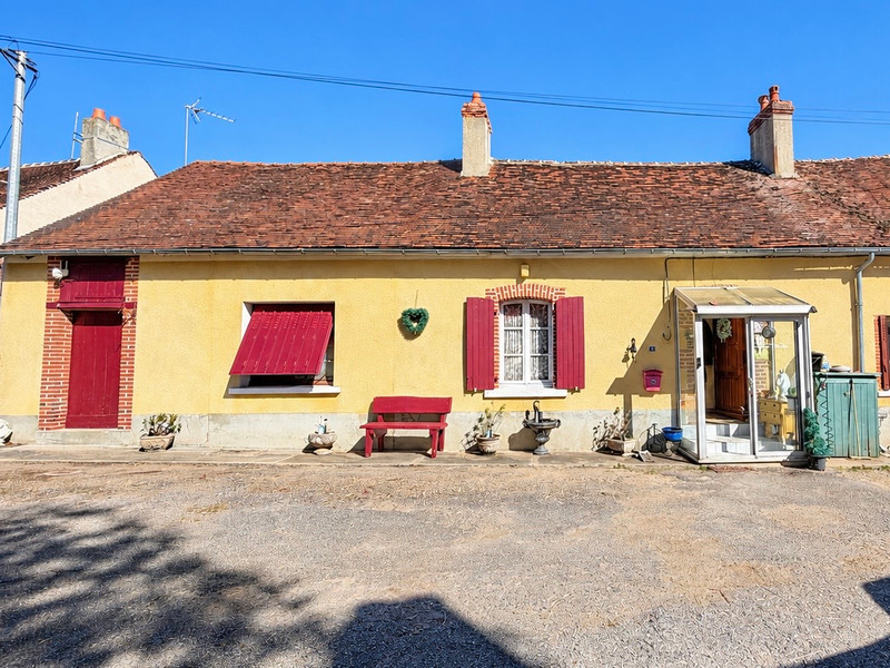French property for sale in Saint-Martin-le-Mault, Haute-Vienne - €56,600 - photo 0