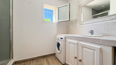 French property for sale in Gréasque, Bouches-du-Rhône - €629,000 - photo 6
