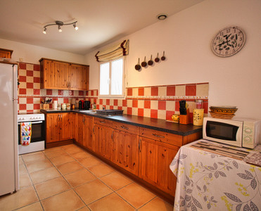 French property for sale in Pézenas, Herault - €385,000 - photo 6