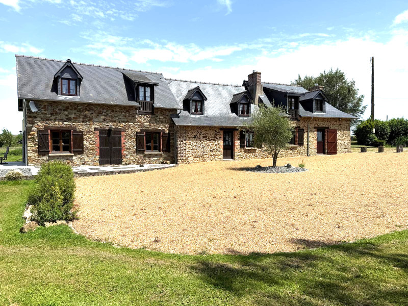 Propriété à vendre à Denazé, Mayenne - 365 700 €
