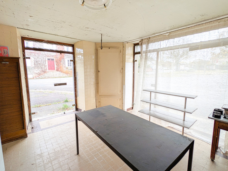 French property for sale in Les Grands-Chézeaux, Haute-Vienne - €93,000 - photo 2