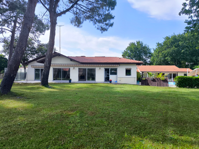 Maison à vendre à La Teste-de-Buch, Gironde - 990.000 € - photo 1