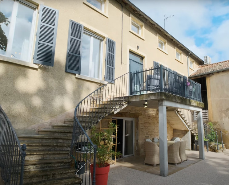 French property for sale in Mâcon, Saône-et-Loire - photo 2