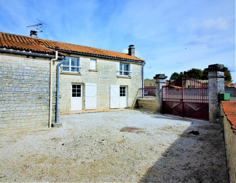 French property for sale in Ébréon, Charente - €88,000 - photo 9
