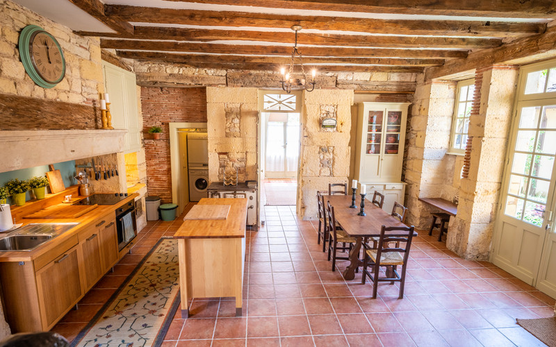 French property for sale in Le Bugue, Dordogne - €275,000 - photo 2