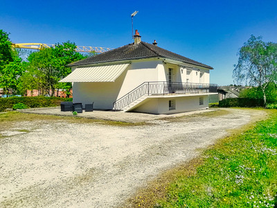 French property for sale in Veuzain-sur-Loire, Loir-et-Cher - €199,000 - photo 9