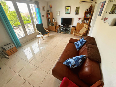 French property for sale in Seyches, Lot-et-Garonne - €225,000 - photo 2