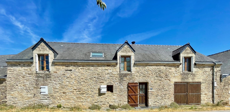 French property for sale in Limerzel, Morbihan - €240,750 - photo 0