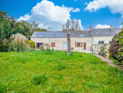 French property for sale in Longué-Jumelles, Maine-et-Loire - €158,000 - photo 1