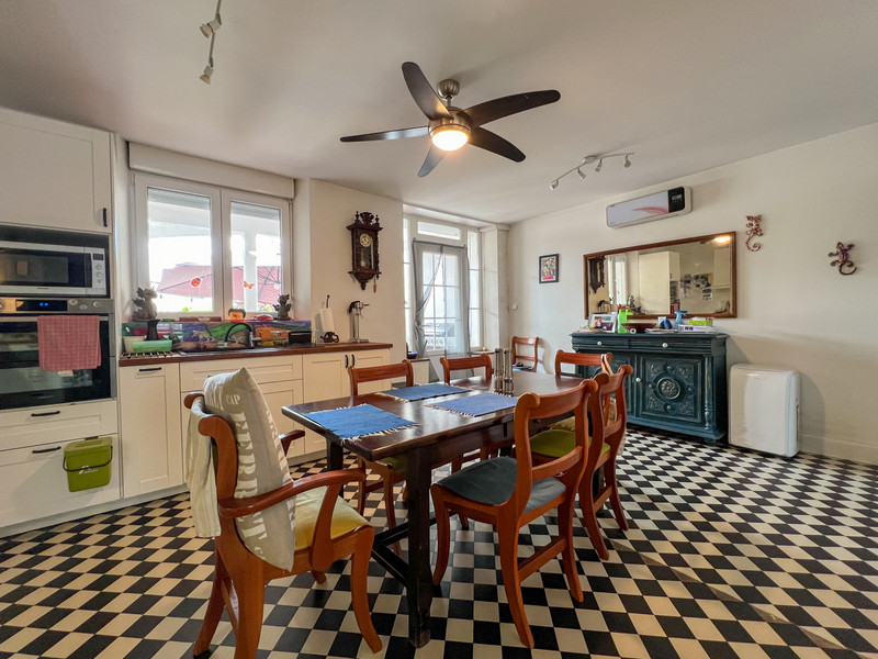 French property for sale in Lauzun, Lot-et-Garonne - €288,900 - photo 3