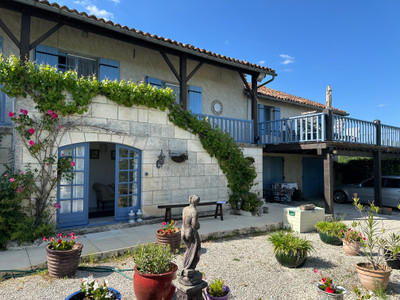 Maison à vendre à Brantôme en Périgord, Dordogne, Aquitaine, avec Leggett Immobilier