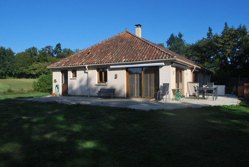 French property for sale in Val-d'Oire-et-Gartempe, Haute-Vienne - €294,000 - photo 1
