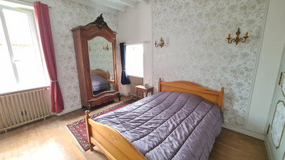 French property for sale in Couesmes-Vaucé, Mayenne - €154,500 - photo 3