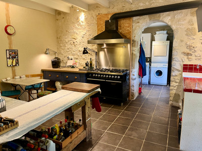 French property for sale in Lauzun, Lot-et-Garonne - €539,999 - photo 3