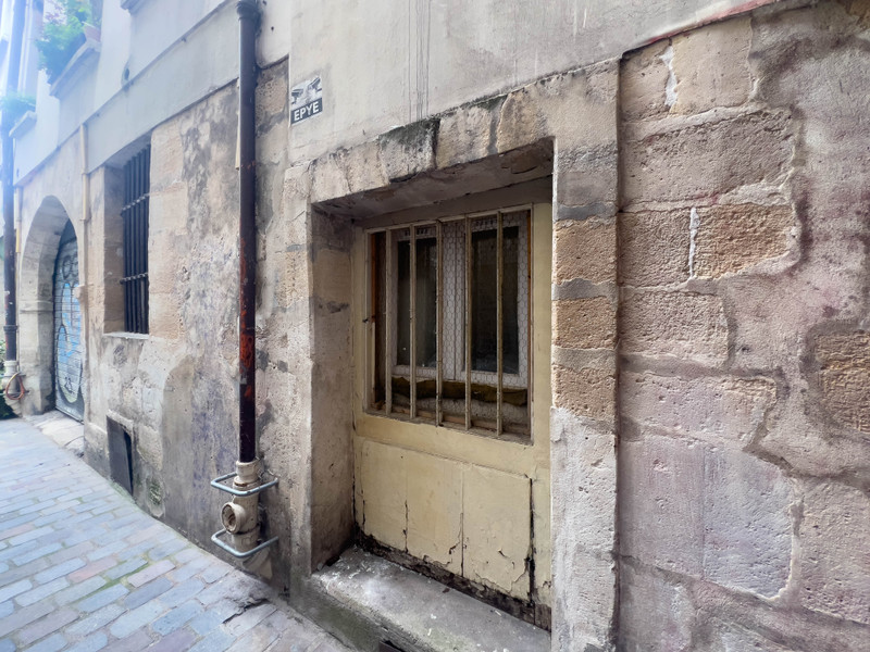 French property for sale in Paris 3e Arrondissement, Paris - €415,000 - photo 8