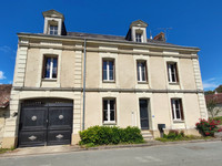 Propriété à vendre à Saint-Gervais-les-Trois-Clochers, Vienne - 199 000 € - photo n°1