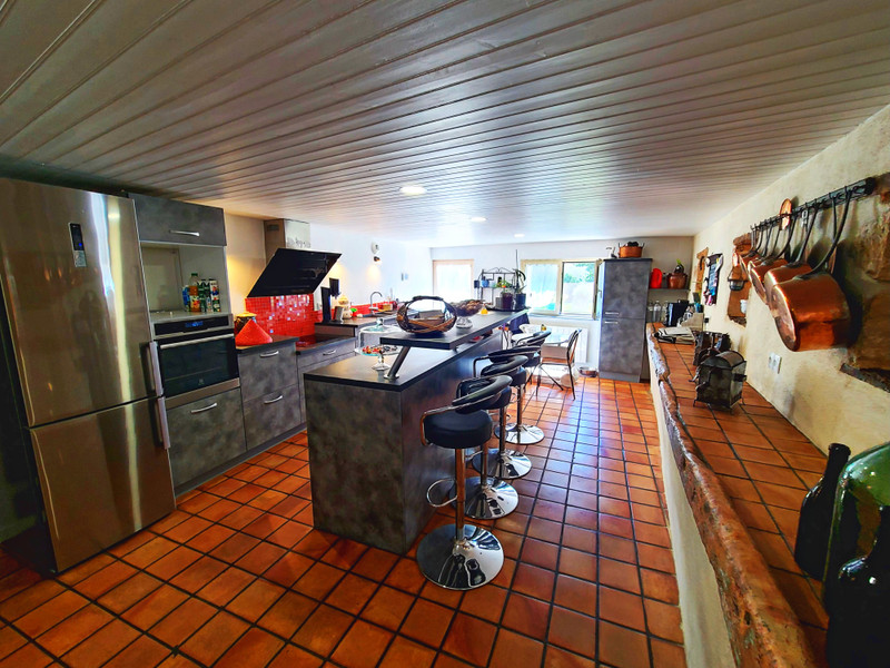 French property for sale in Valence-en-Poitou, Vienne - €265,000 - photo 2