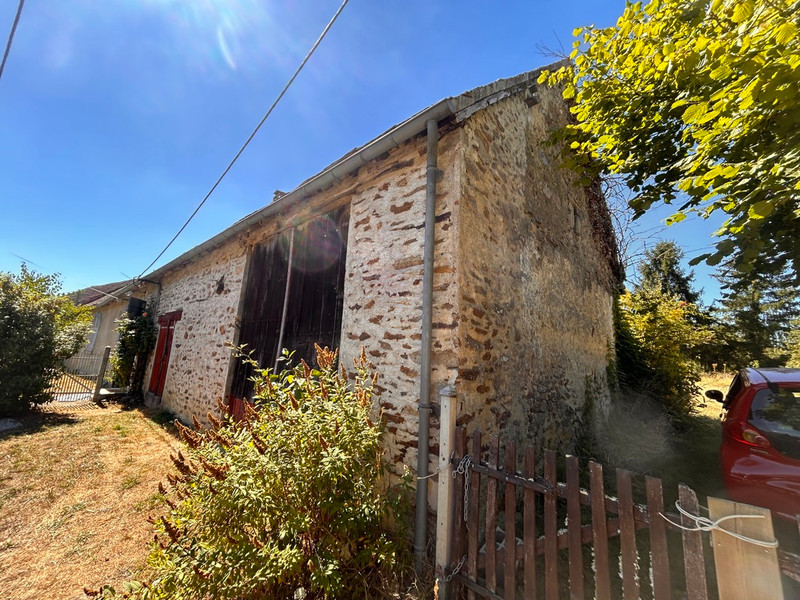 French property for sale in Cromac, Haute-Vienne - €55,600 - photo 1