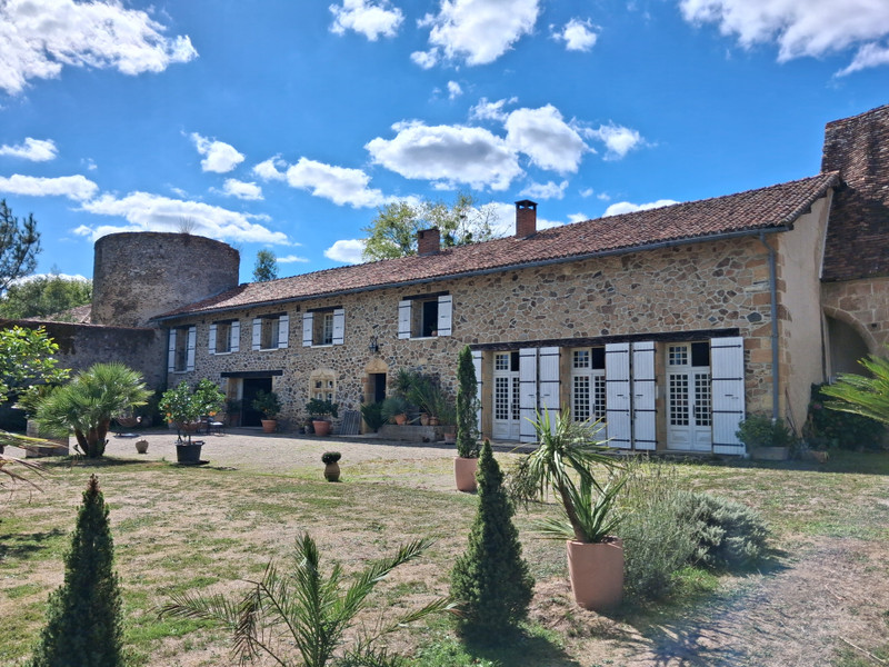 French property for sale in Ansac-sur-Vienne, Charente - €499,995 - photo 1