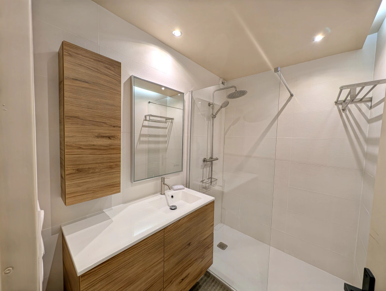French property for sale in Avignon, Vaucluse - €269,000 - photo 6