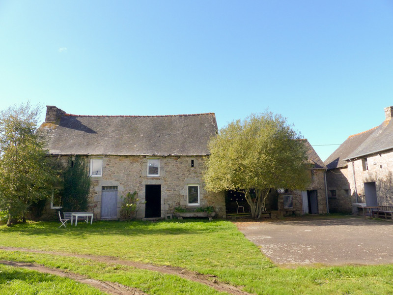 French property for sale in Le Mené, Côtes-d'Armor - photo 2