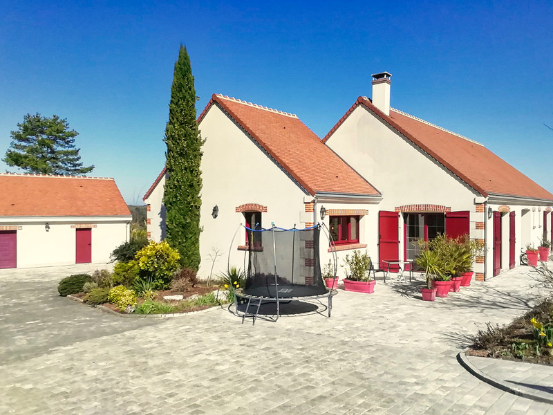 French property for sale in Montrichard Val de Cher, Loir-et-Cher - €413,000 - photo 1