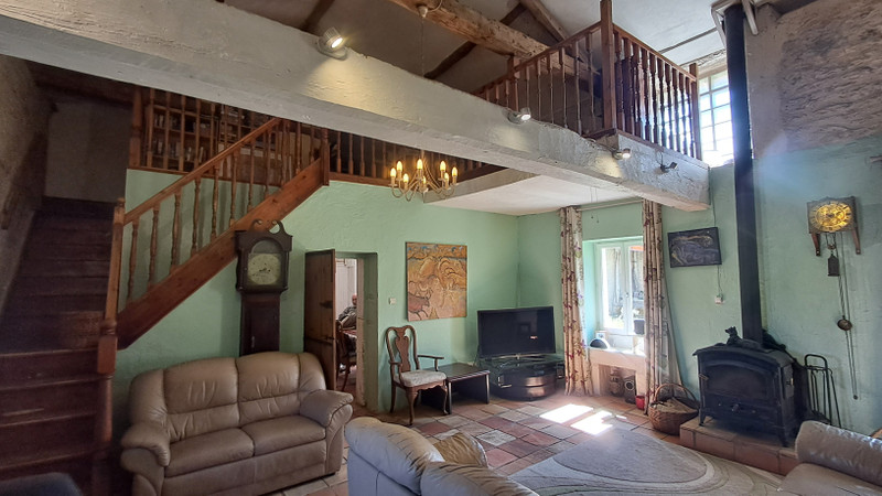 French property for sale in Champagne-et-Fontaine, Dordogne - €258,000 - photo 4