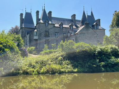 Chateau à vendre à Saint-Vran, Côtes-d'Armor, Bretagne, avec Leggett Immobilier