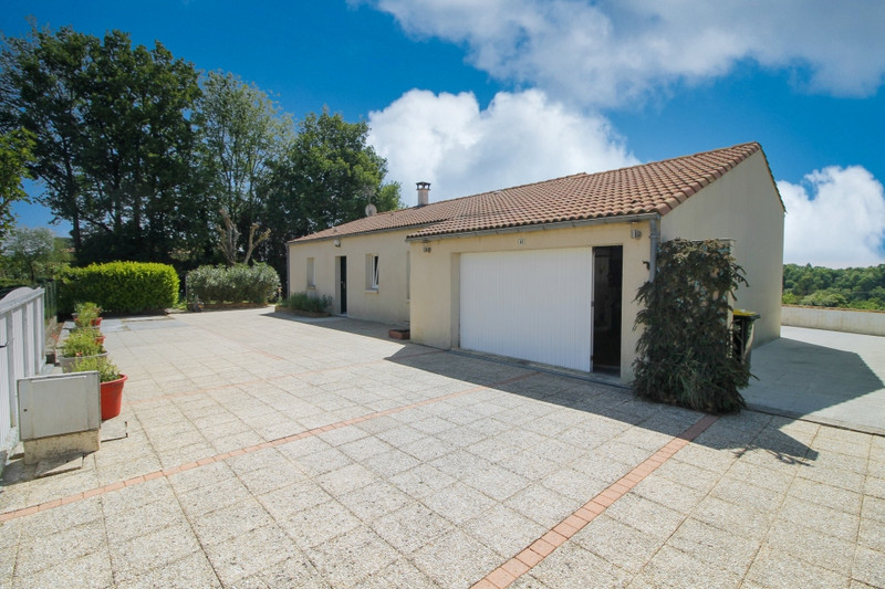 Maison à vendre à Vouvant, Vendée - 181.900 € - photo 1
