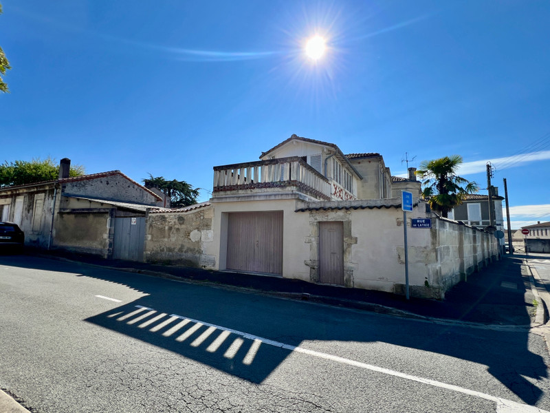 French property for sale in Cognac, Charente - €200,000 - photo 11
