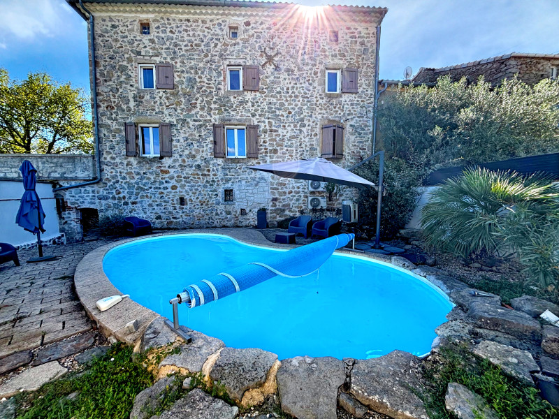 Propriété à vendre à Saint-Paul-le-Jeune, Ardèche - 485 000 €