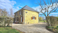 Maison à vendre à Couesmes-Vaucé, Mayenne - 128.500 € - photo 1