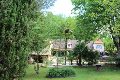Maison à vendre à Villefranche-du-Périgord, Dordogne, Aquitaine, avec Leggett Immobilier